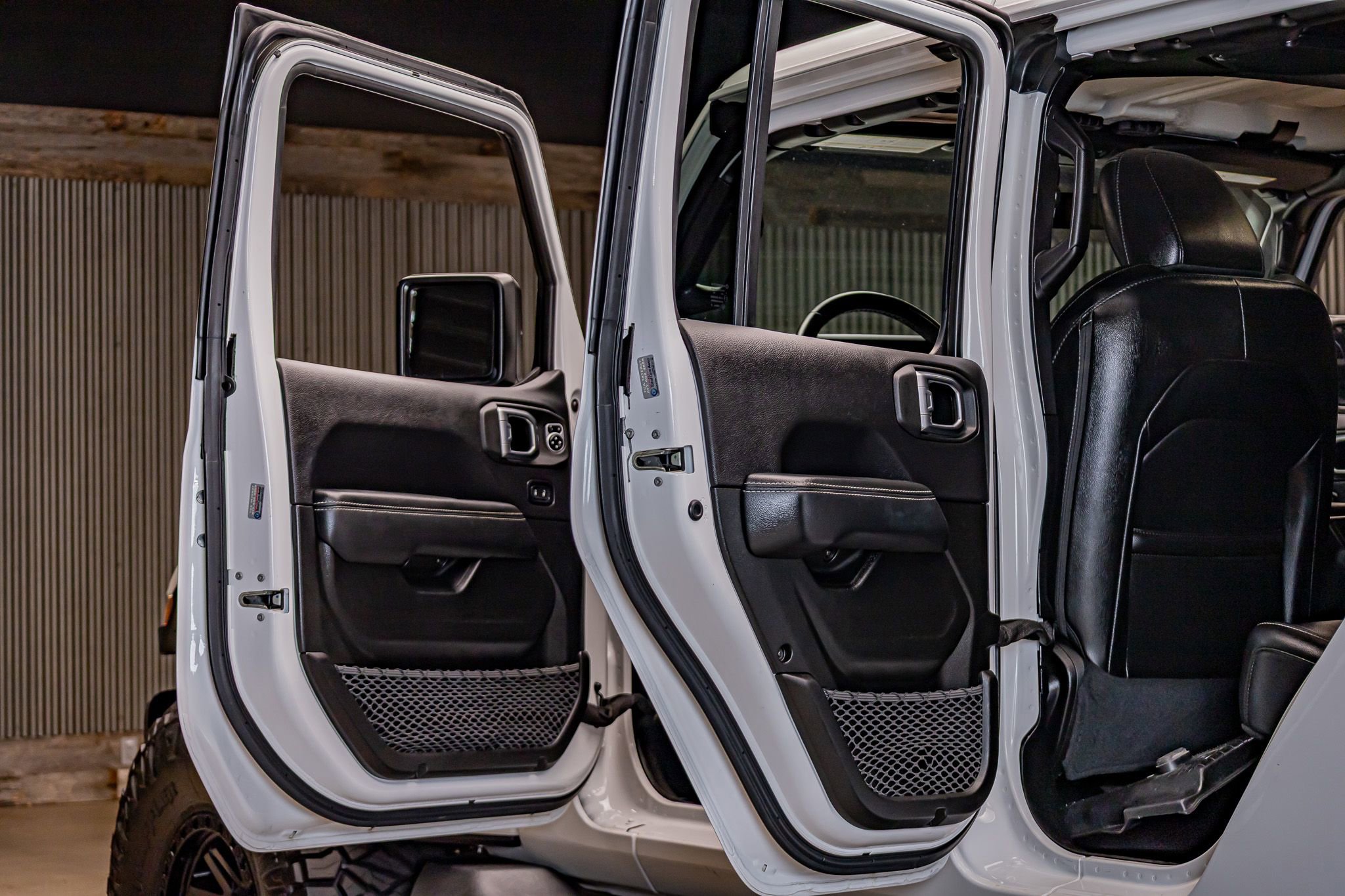 Used 2022 Jeep Gladiator Overland w/ Popular Equipment Package image 31