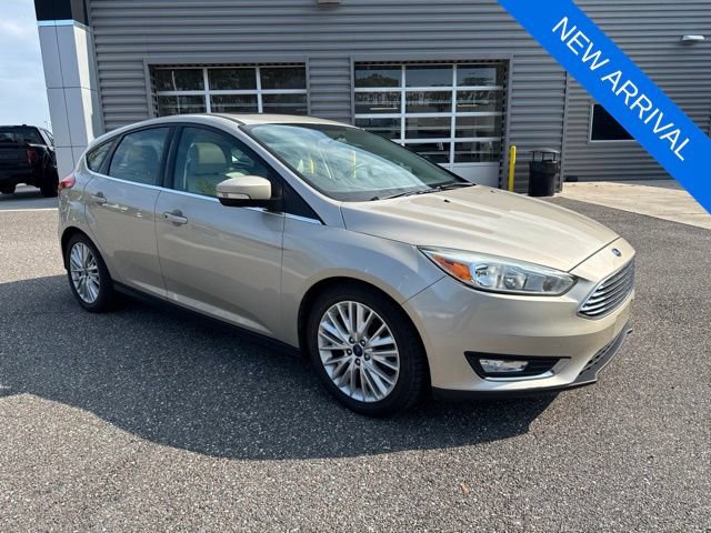 Used 2017 Ford Focus Titanium FWD video 1