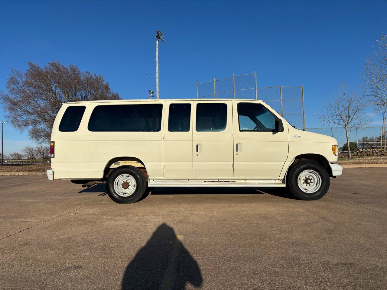 Used 1993 Ford E-350 and Econoline 350 XLT RWD image 20