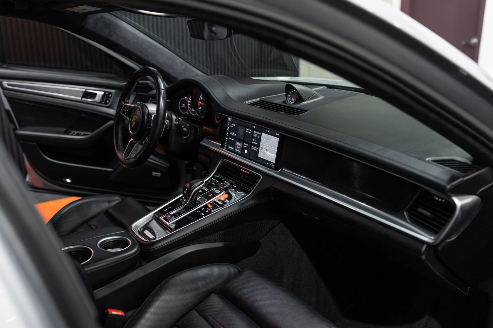 Used 2019 Porsche Panamera GTS w/ Premium Package Plus AWD/4WD image 32