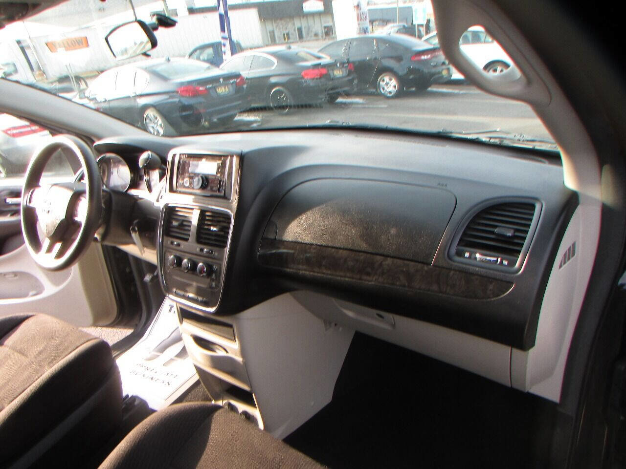Used 2013 Dodge Grand Caravan American Value Package image 14