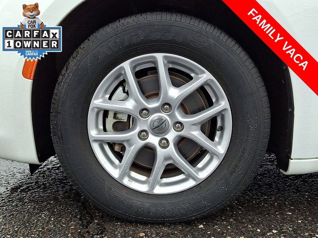 Used 2023 Chrysler Voyager LX FWD image 8