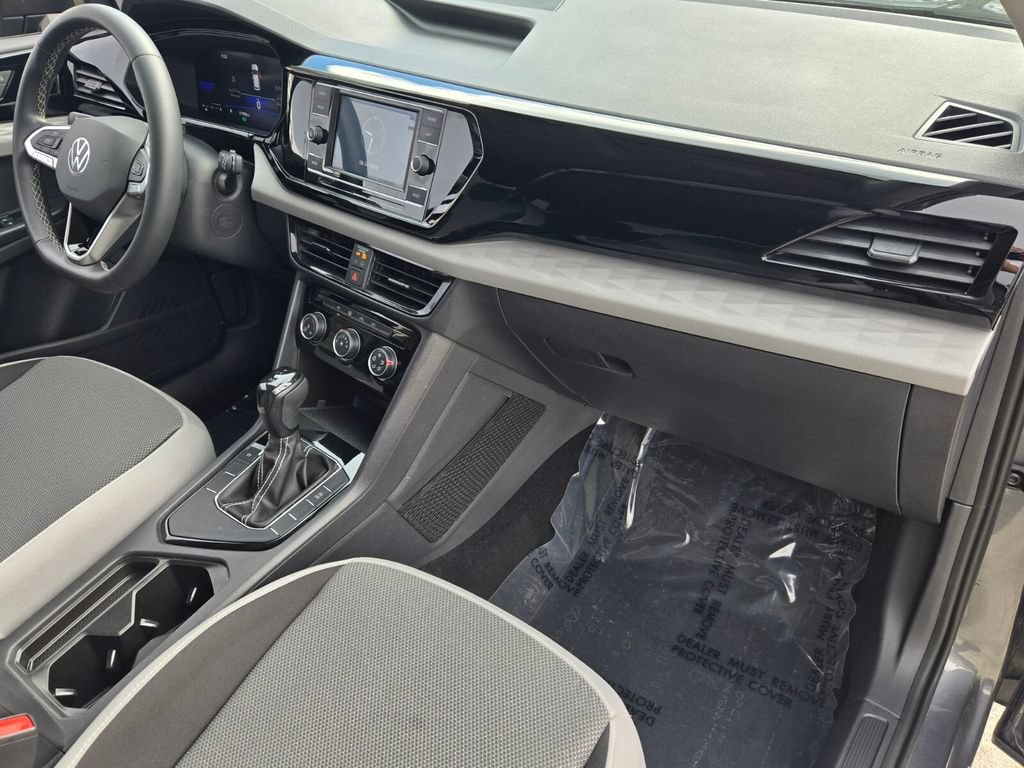 Certified 2023 Volkswagen Taos S FWD image 17