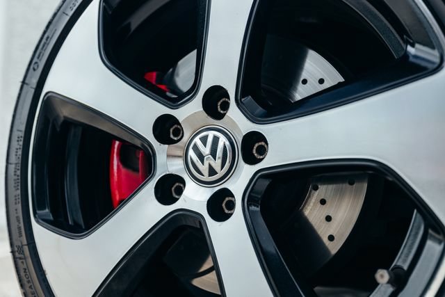 Used 2015 Volkswagen GTI S FWD image 3