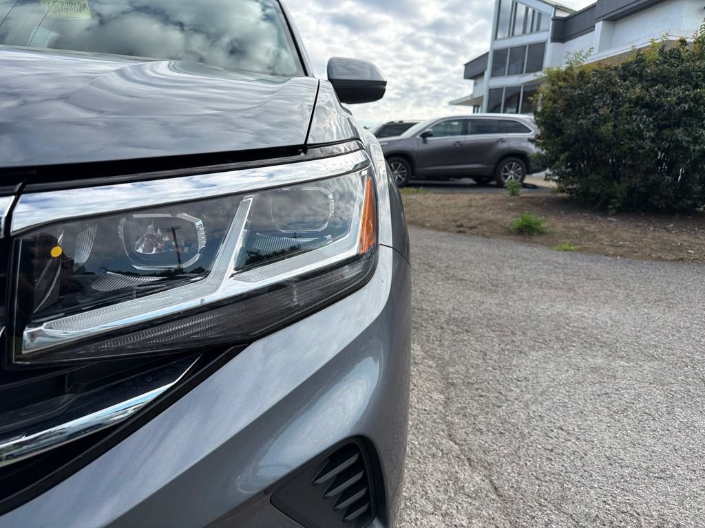 Used 2023 Volkswagen Atlas SE w/ Panoramic Sunroof Package FWD image 8