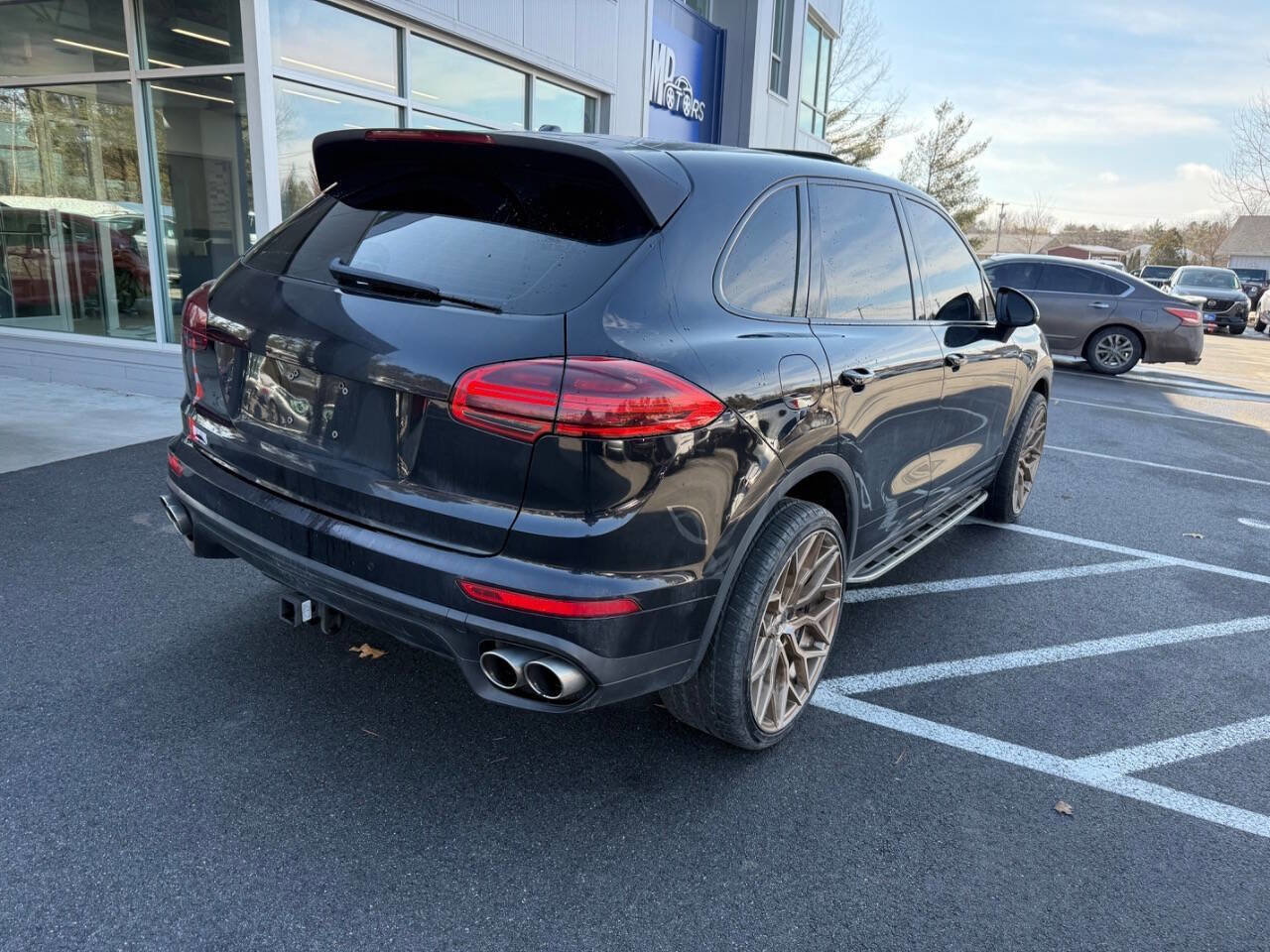 Used 2016 Porsche Cayenne S AWD/4WD image 6