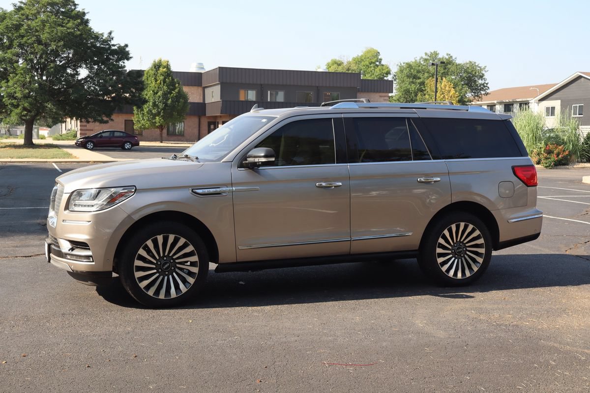 Used 2018 Lincoln Navigator Reserve w/ Technology Package AWD/4WD image 10