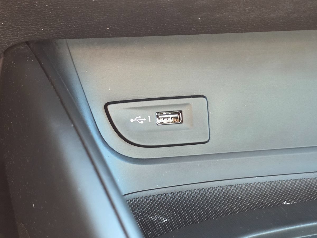Used 2017 Audi A3 e-tron Premium FWD image 42
