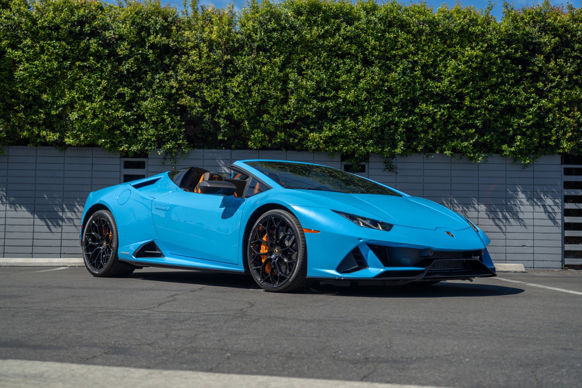 Used 2024 Lamborghini Huracan EVO image 13