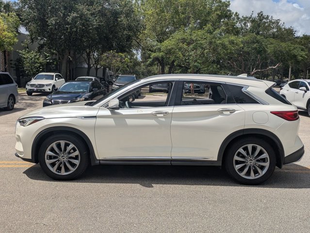 Used 2019 INFINITI QX50 Luxe w/ Navigation Package FWD image 8