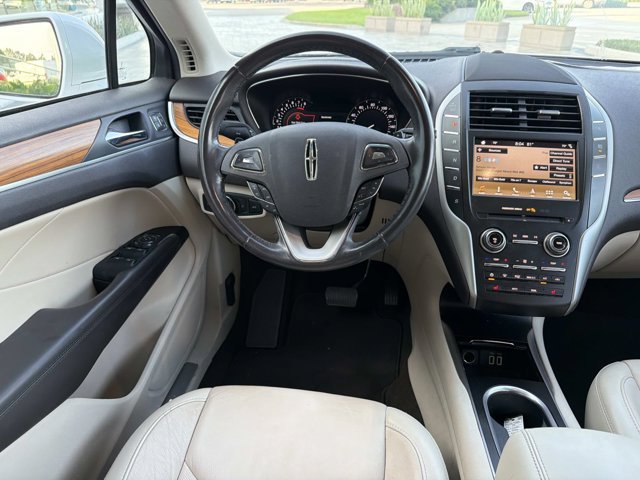 Used 2019 Lincoln MKC Select w/ Select Plus Package FWD image 24