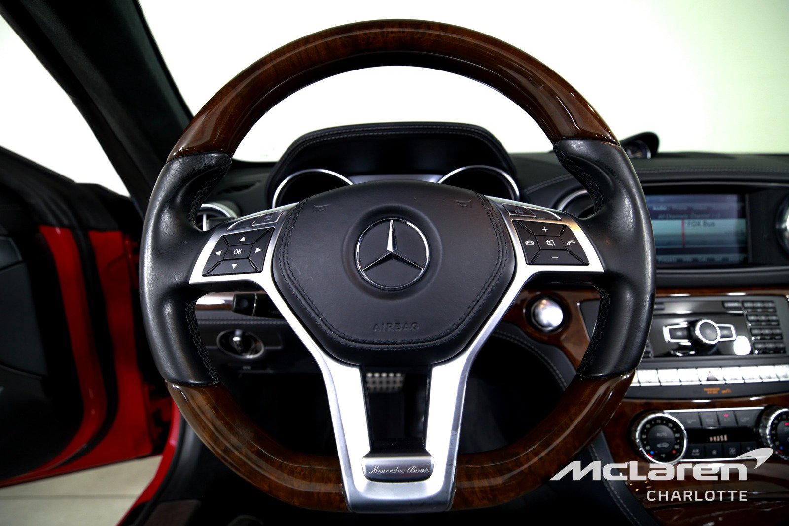 Used 2016 Mercedes-Benz SL 63 AMG image 15