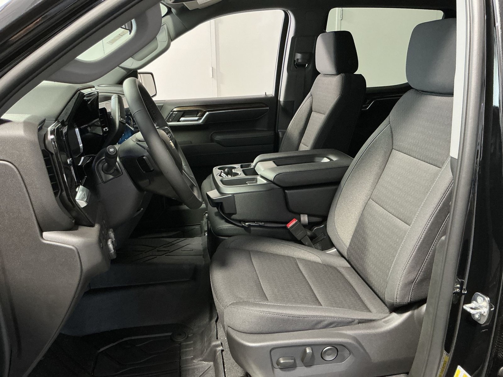 New 2026 Chevrolet Silverado 1500 LT w/ All Star Edition Plus AWD/4WD image 14