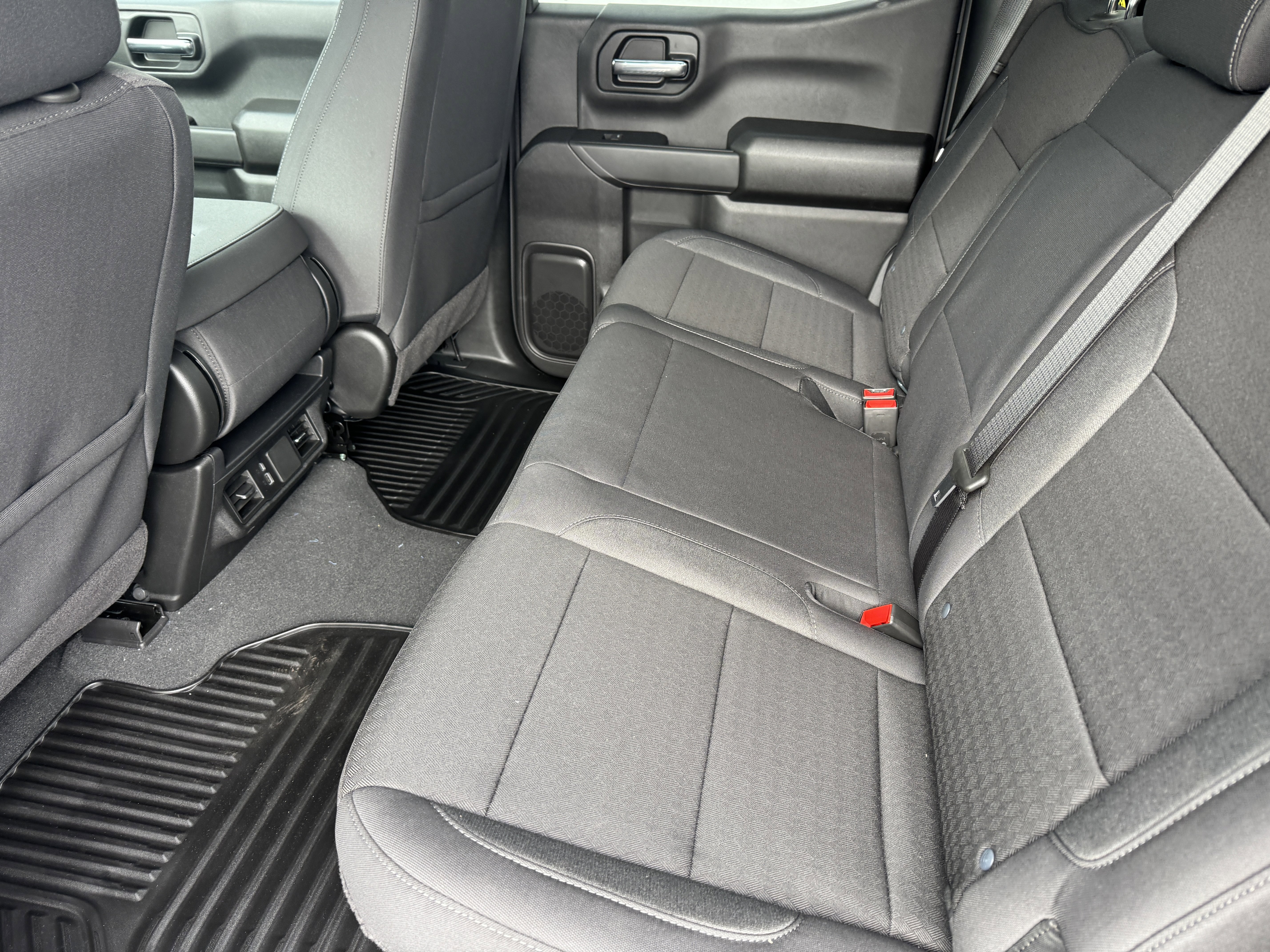 New 2026 Chevrolet Silverado 1500 Custom Trail Boss w/ Turbomax Blackout Package AWD/4WD image 15