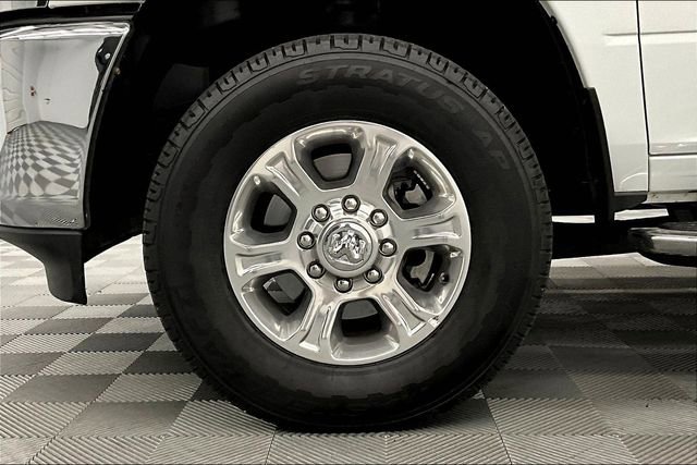 Used 2024 RAM 3500 Big Horn image 10