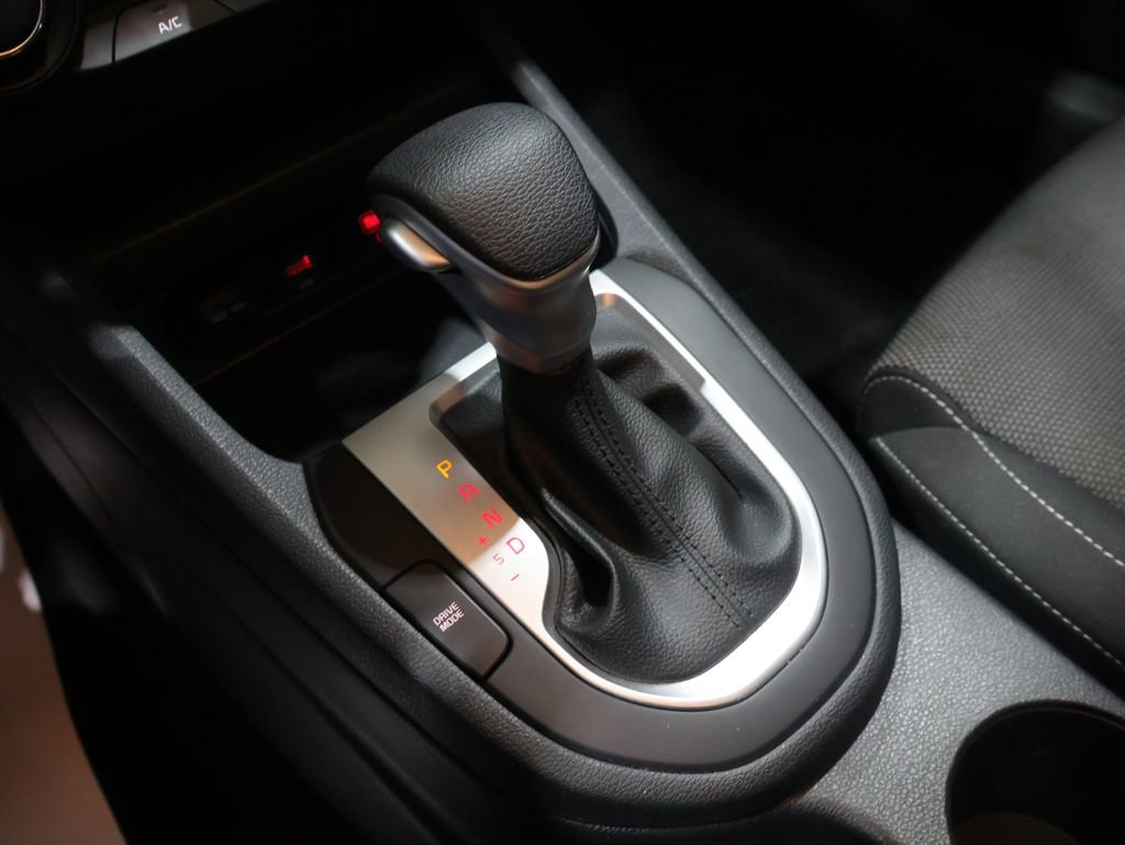 Used 2024 Kia Forte LXS image 29