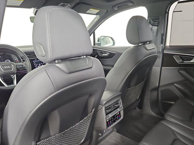 Certified 2025 Audi Q7 2.0T Premium Plus w/ Premium Plus Package AWD/4WD image 40