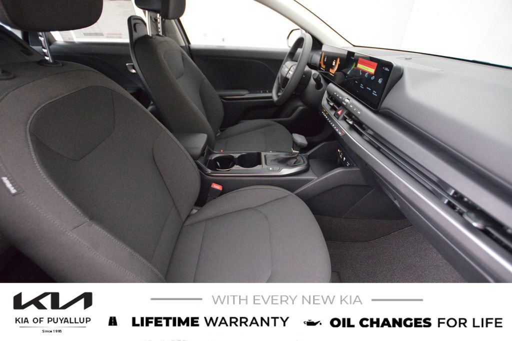 New 2026 Kia K4 LXS image 16