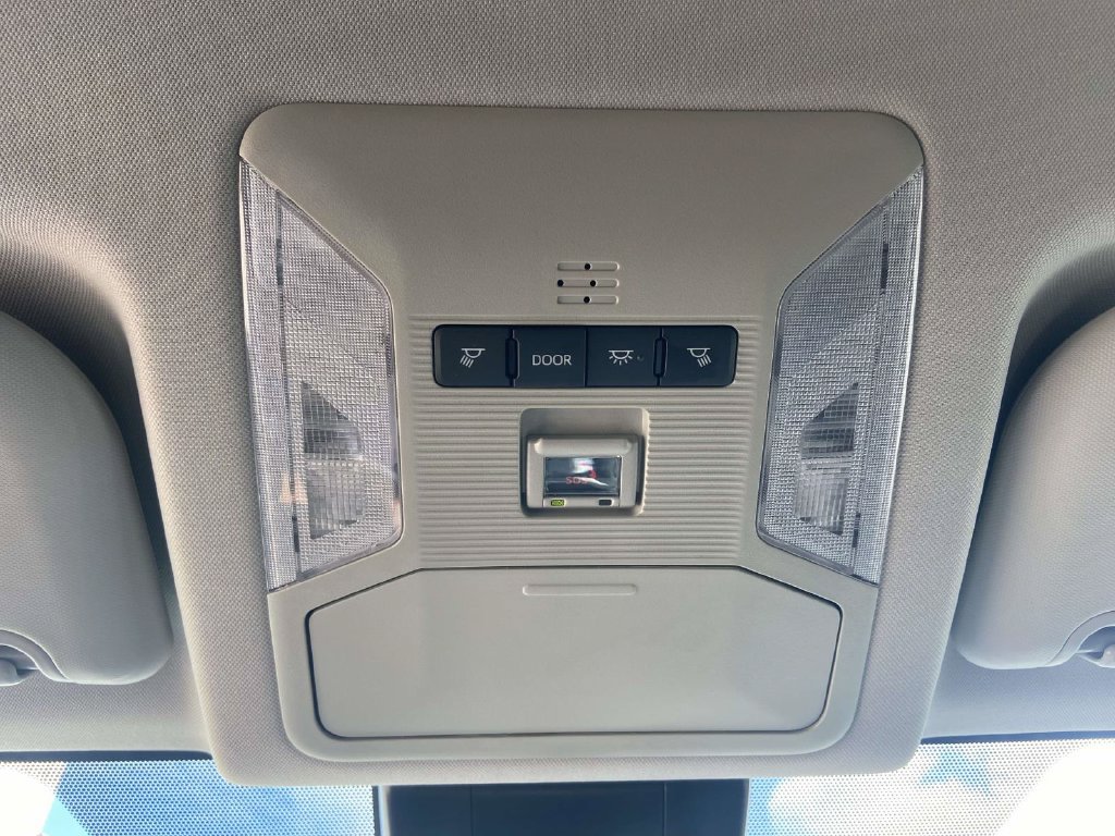 Used 2025 Toyota RAV4 LE FWD image 31