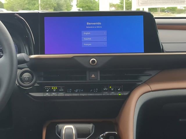 Certified 2026 Toyota Crown Signia AWD/4WD image 18