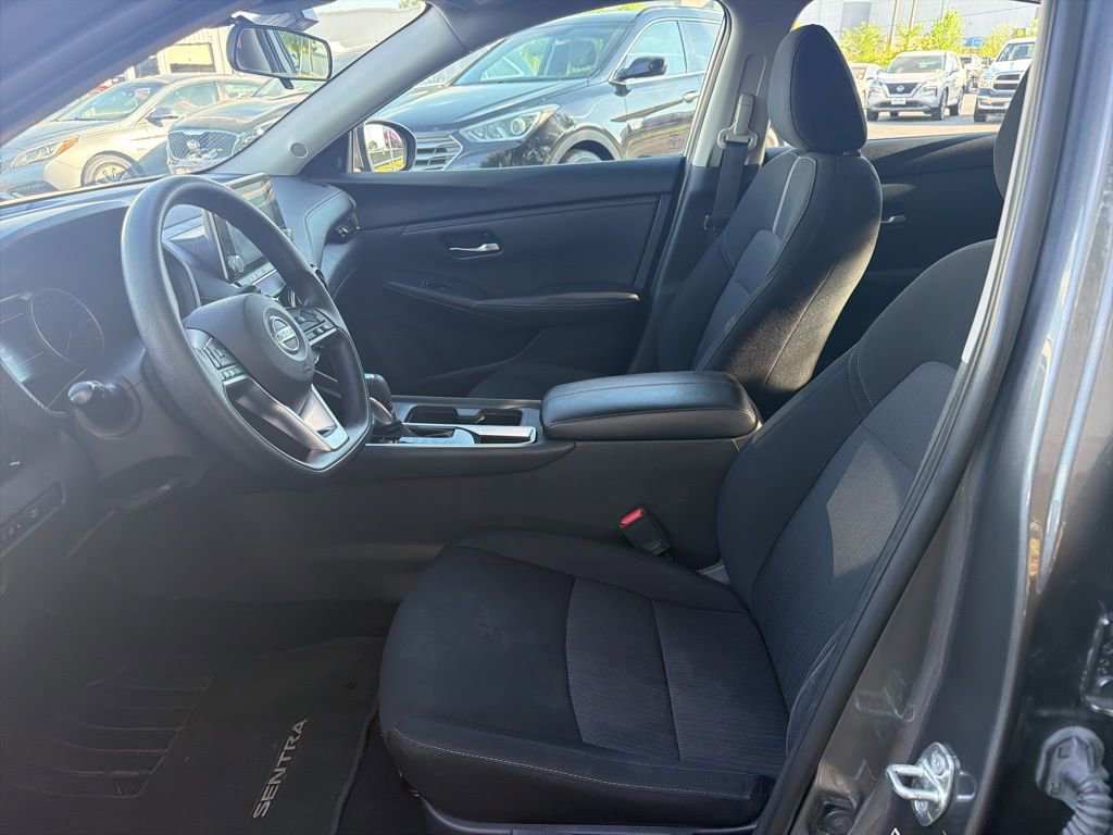 Used 2023 Nissan Sentra SV image 11