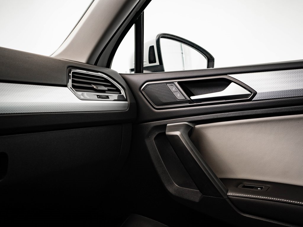 Used 2024 Volkswagen Tiguan S image 36