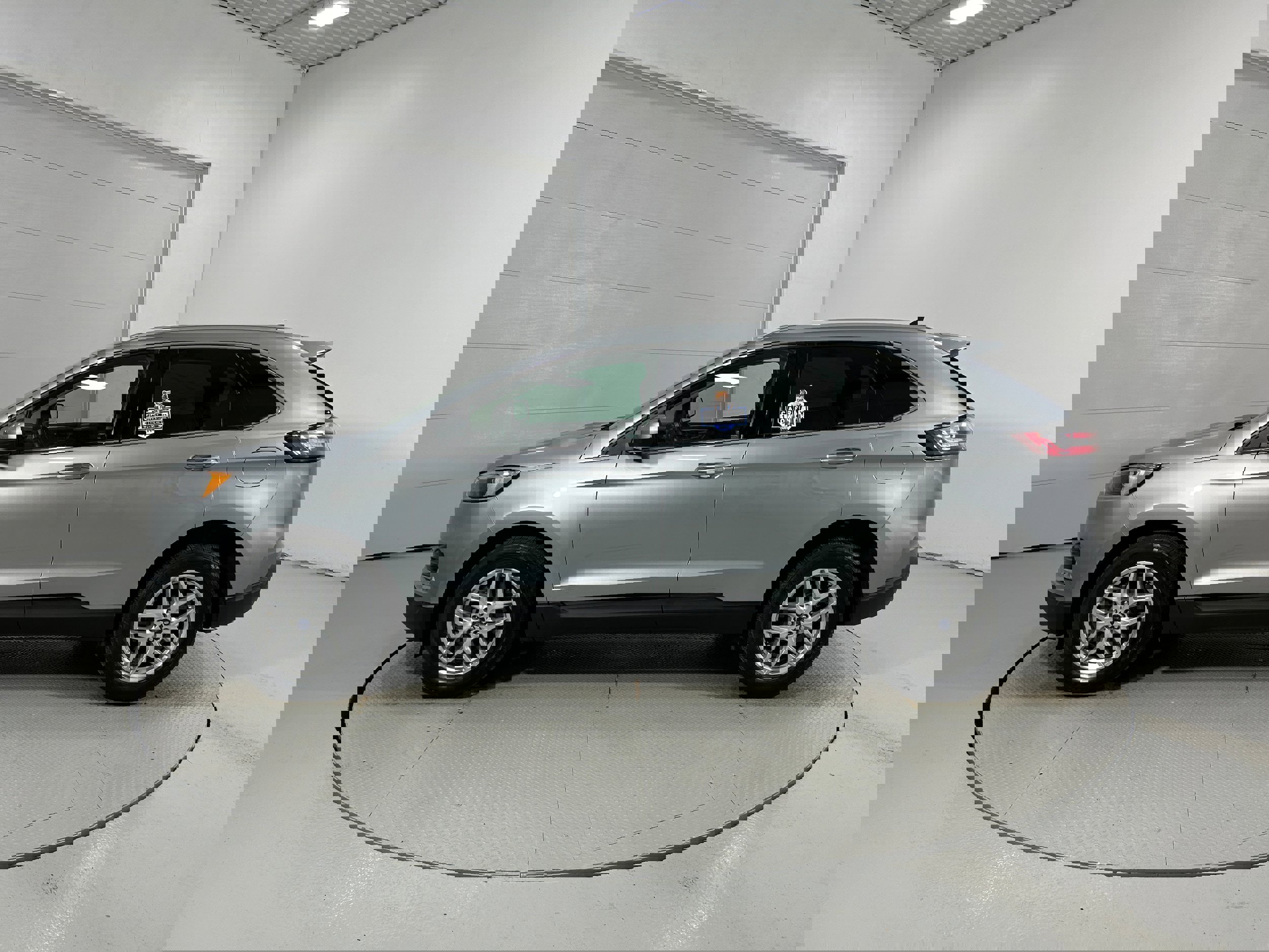 Used 2022 Ford Edge SEL w/ Convenience Package image 21