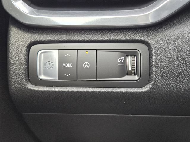 Used 2026 GMC Acadia Elevation w/ Elevation Premium Package FWD image 22