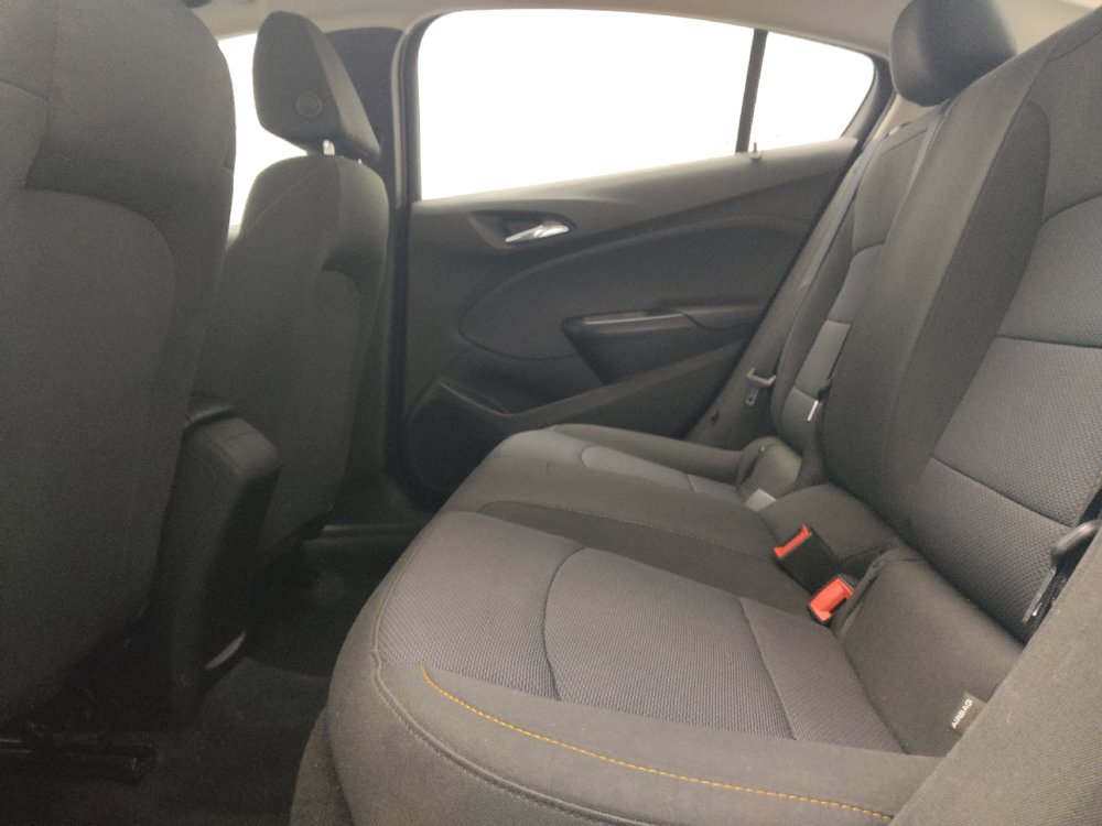 Used 2018 Chevrolet Cruze LS FWD image 18
