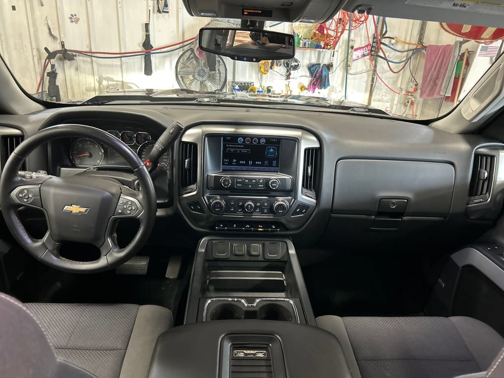 Used 2017 Chevrolet Silverado 1500 LT w/ Midnight Edition AWD/4WD image 18