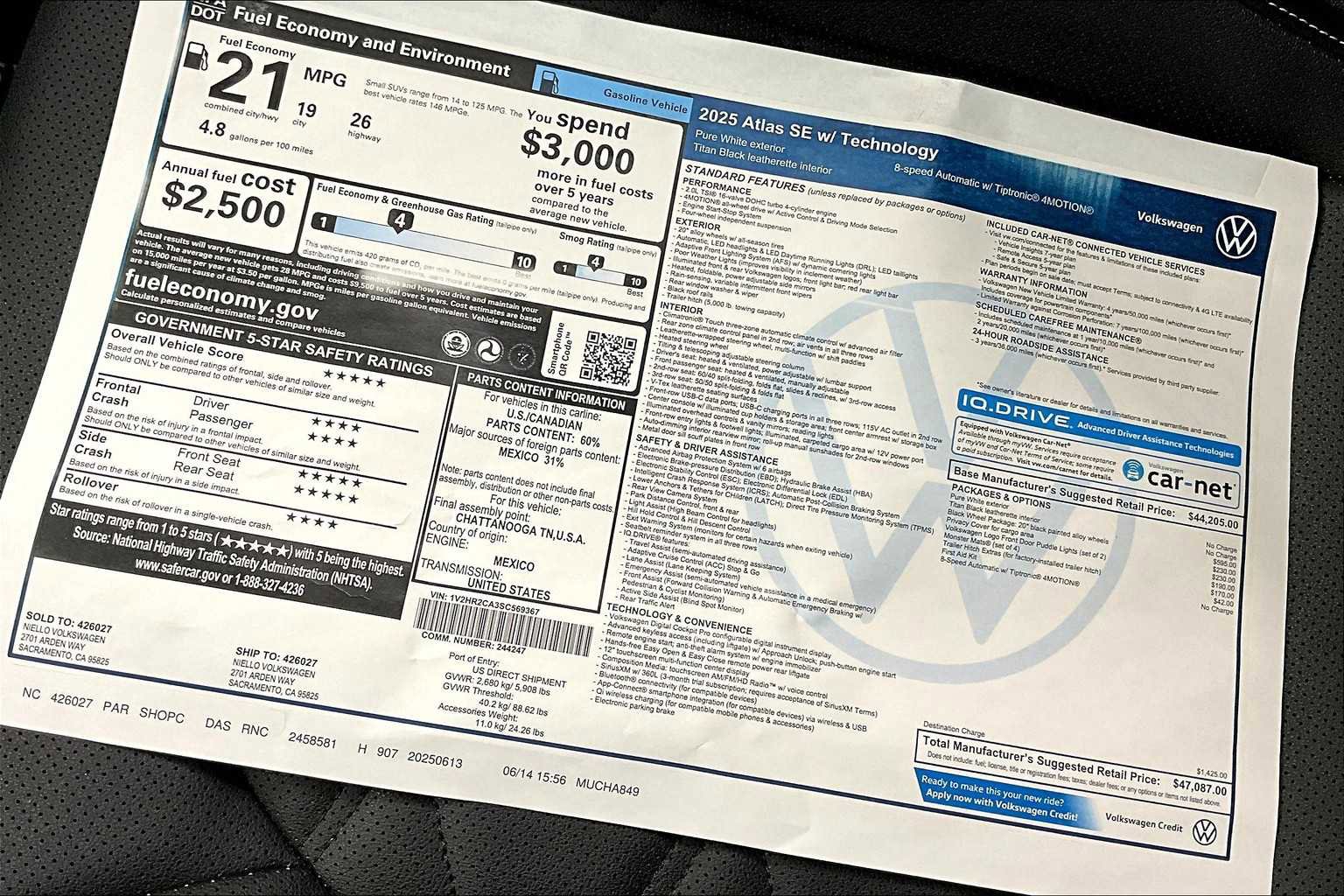 New 2025 Volkswagen Atlas SE image 35