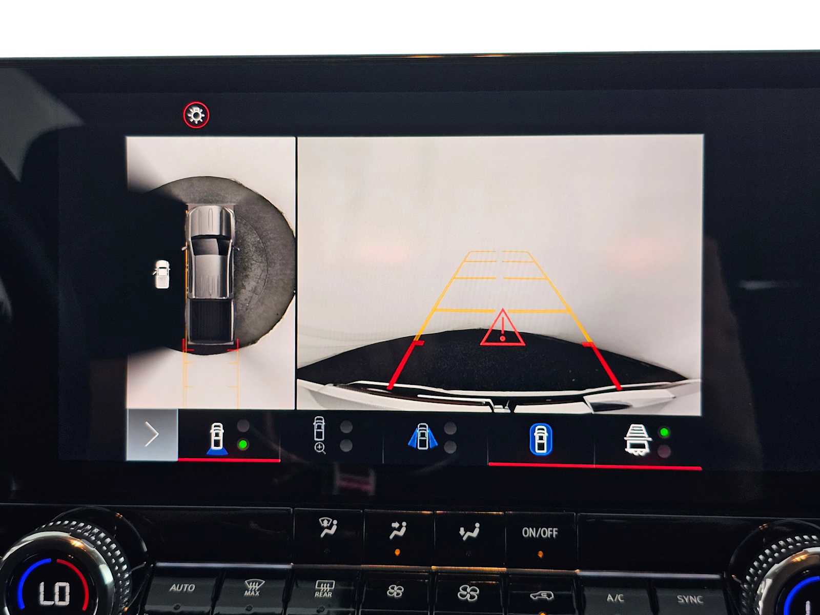 Used 2024 GMC Canyon Elevation w/ Convenience Package image 28