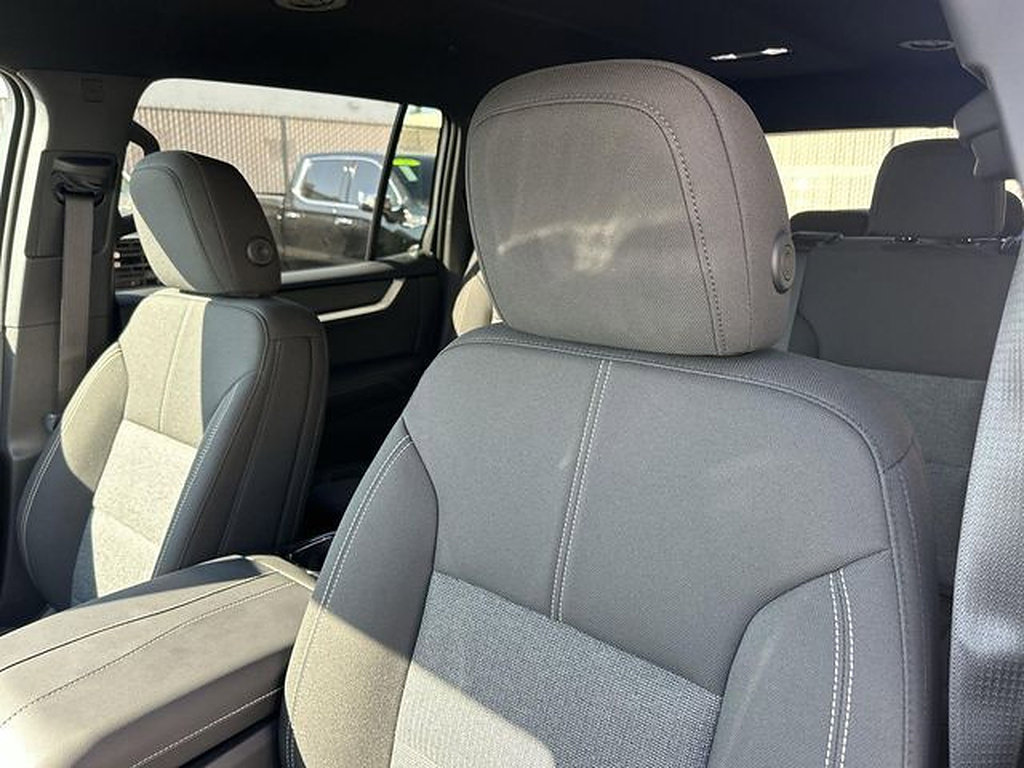 New 2025 GMC Acadia Elevation FWD image 23