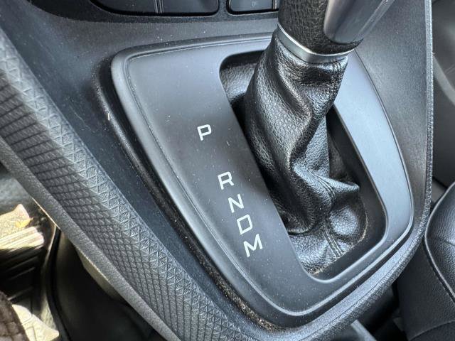 Used 2022 Ford Transit Connect XL image 17