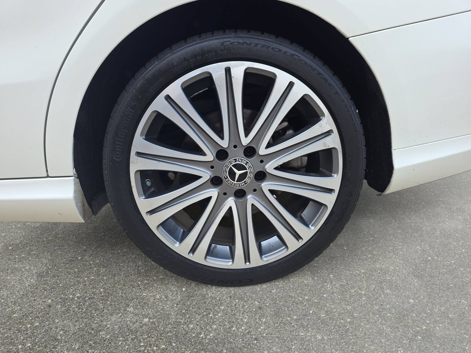 Used 2018 Mercedes-Benz CLA 250 image 31