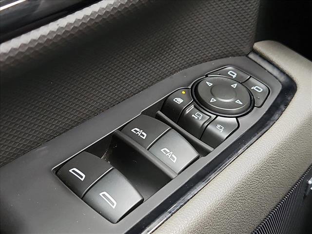 Used 2025 Chevrolet Silverado 2500 ZR2 AWD/4WD image 15