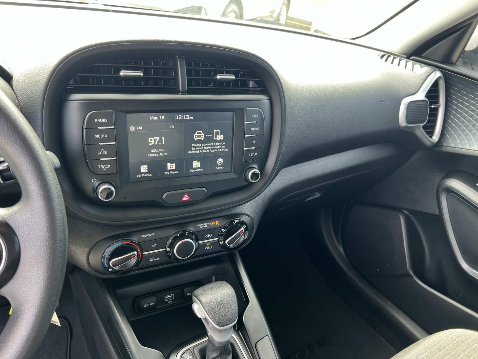 Used 2021 Kia Soul S image 29