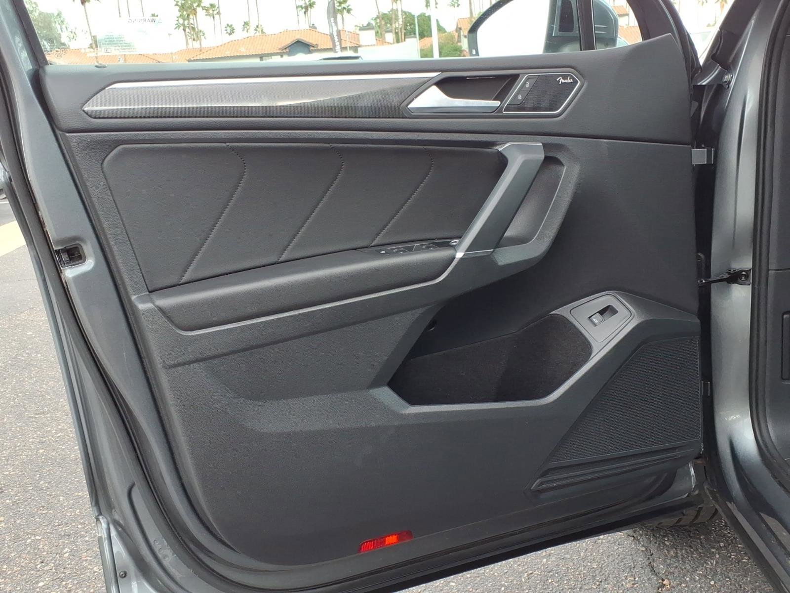 Used 2020 Volkswagen Tiguan SEL Premium R-Line image 19