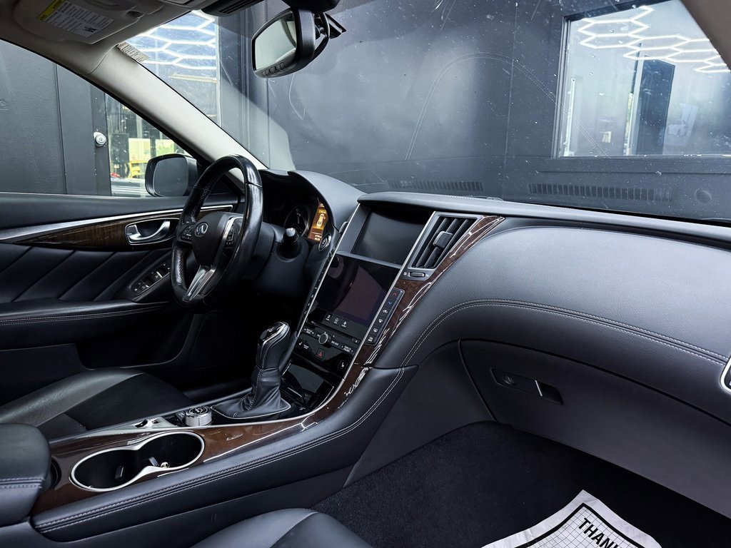 Used 2018 INFINITI Q50 Luxe w/ Essential Package (3.0T Luxe) image 28