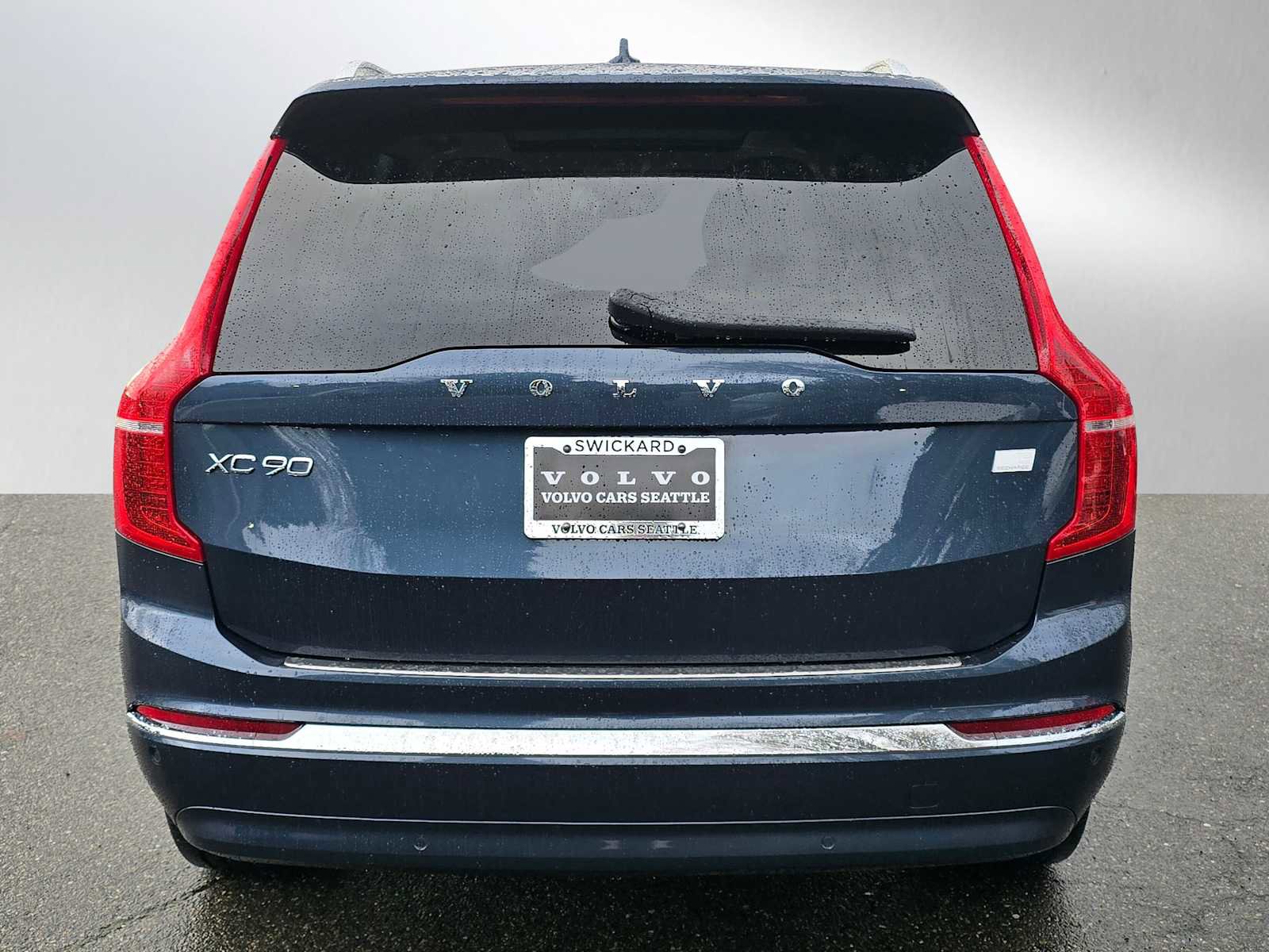 Certified 2023 Volvo XC90 T8 Plus w/ Protection Package Premier image 4