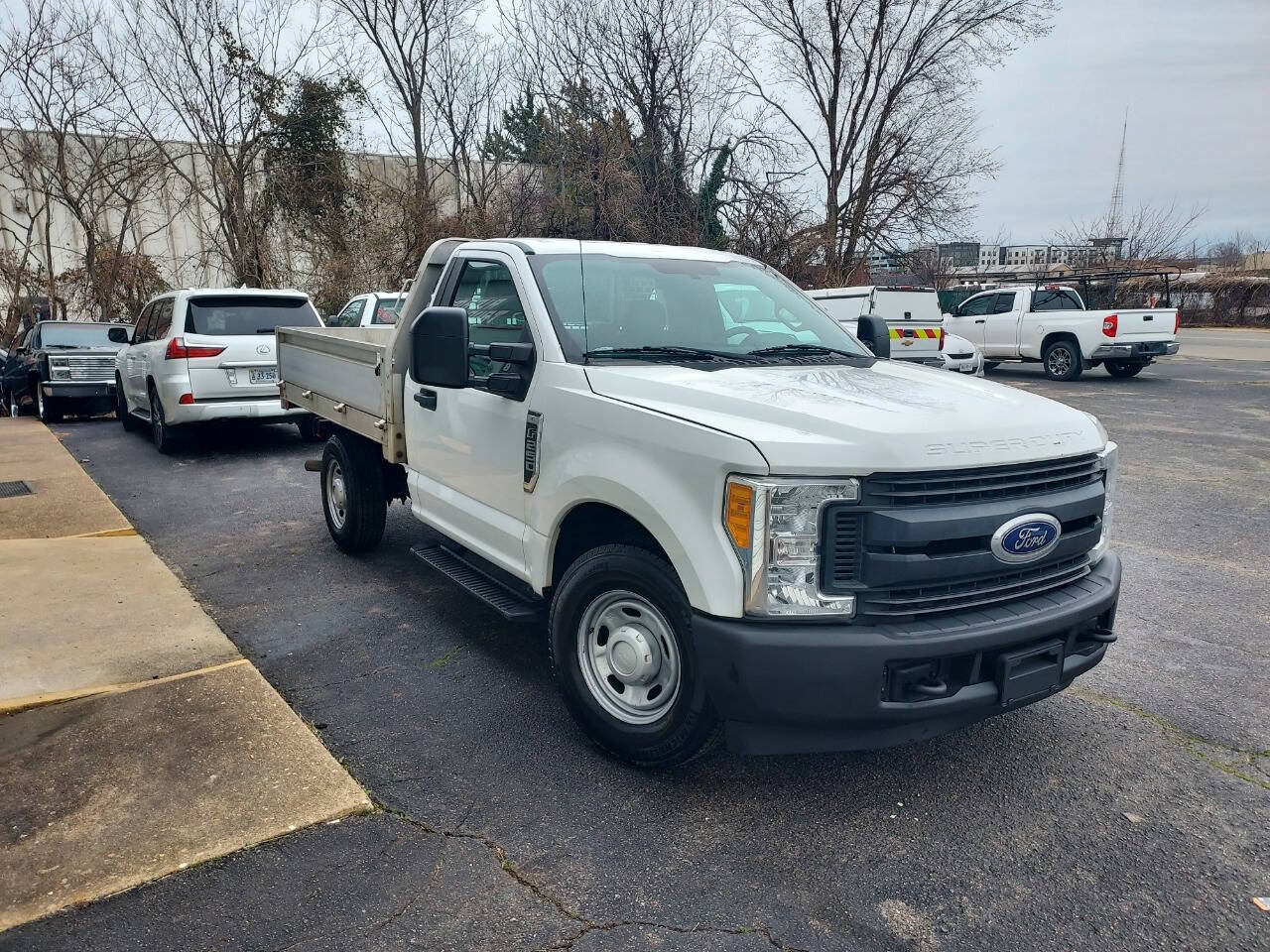 Used 2017 Ford F250 XL RWD image 4