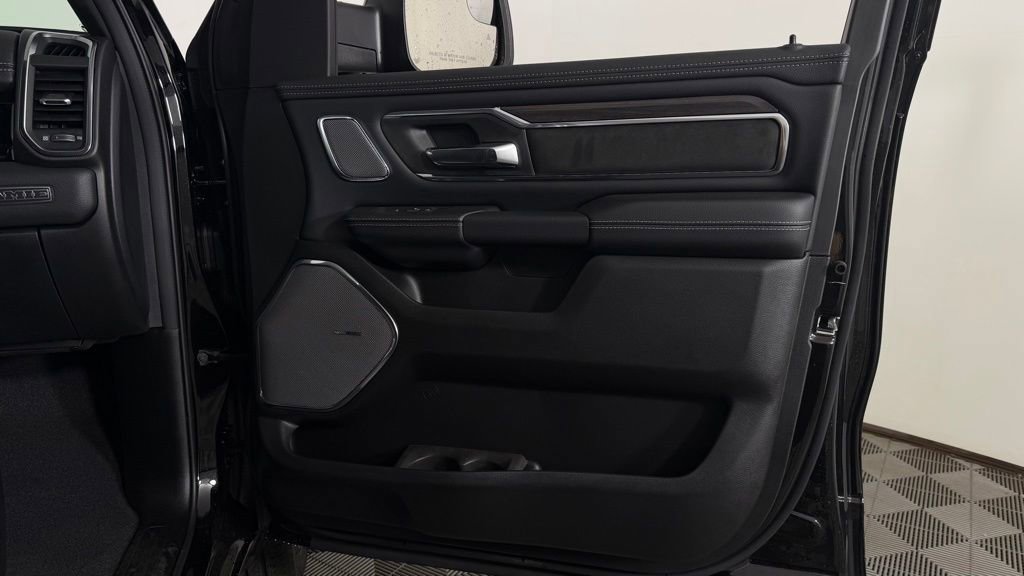 New 2026 RAM 1500 Laramie AWD/4WD image 28