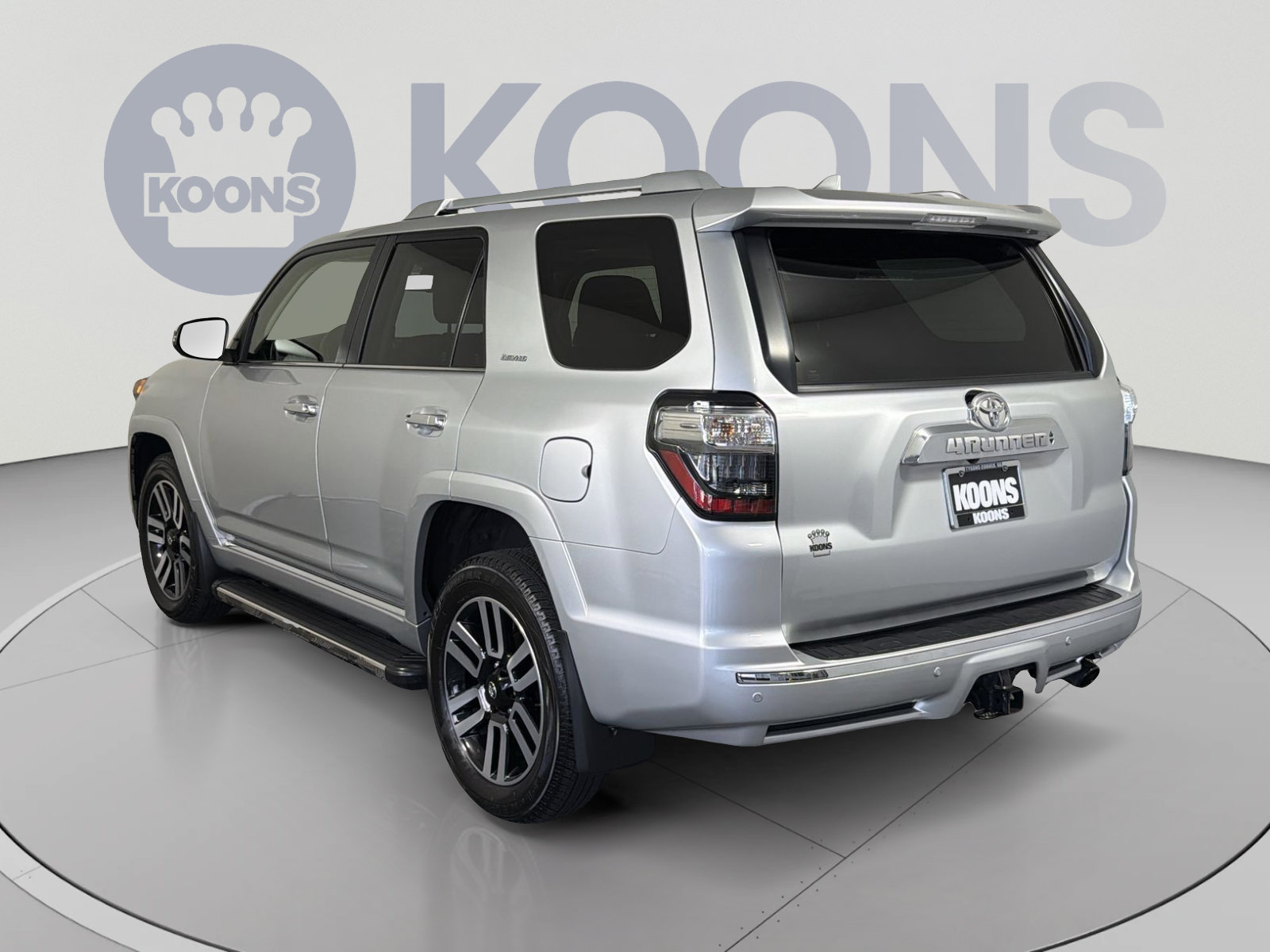 Used 2023 Toyota 4Runner Limited AWD/4WD image 4
