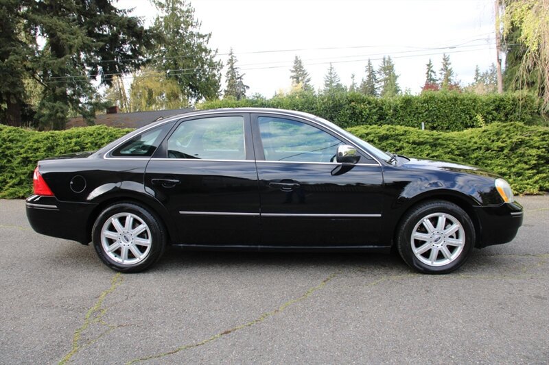 Used 2005 Ford Five Hundred Limited image 12