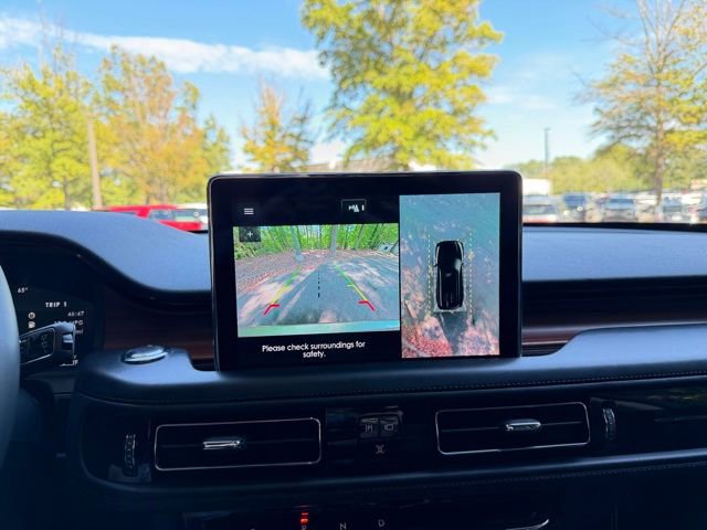 Used 2022 Lincoln Aviator Reserve image 10