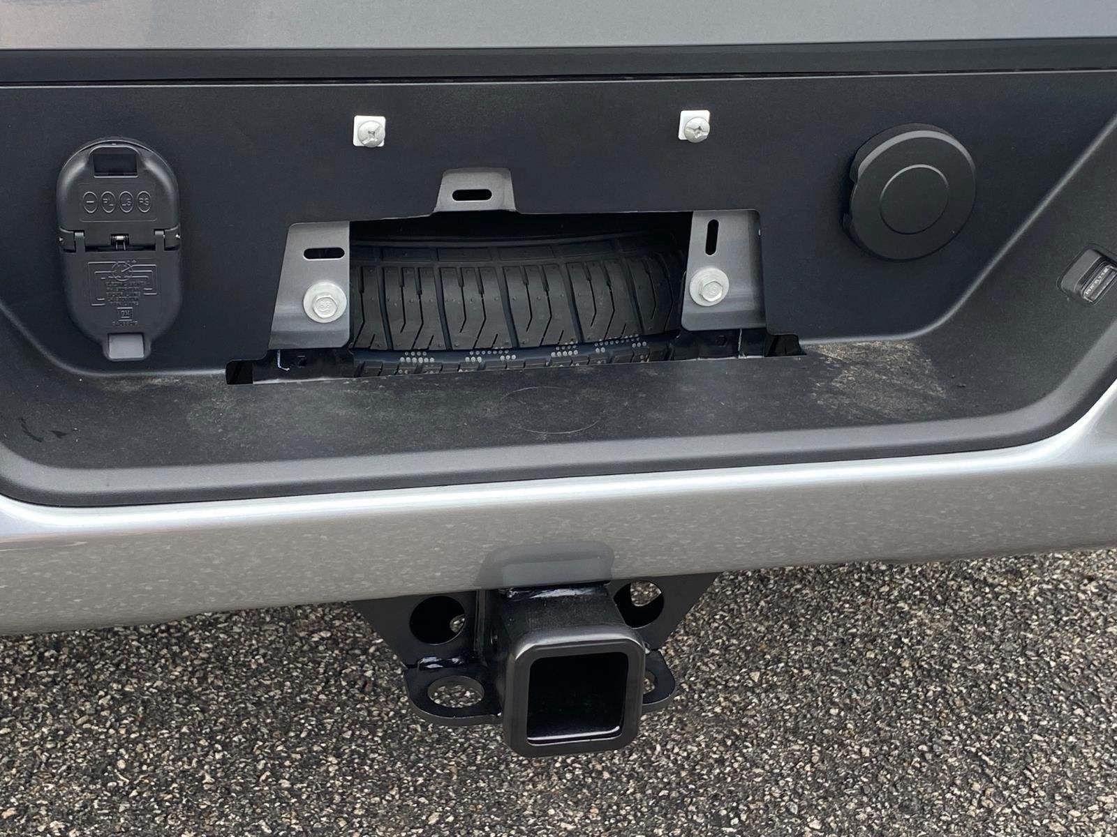 New 2026 Chevrolet Silverado 1500 Custom w/ Turbomax Blackout Package AWD/4WD image 8