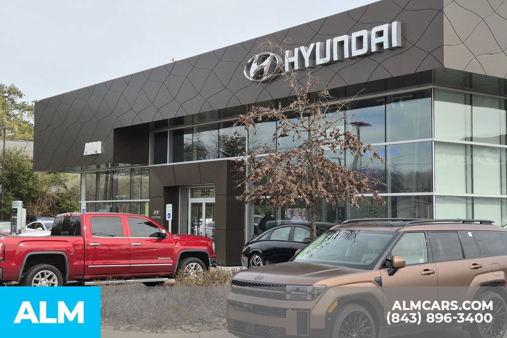 Used 2024 Nissan Rogue S image 23