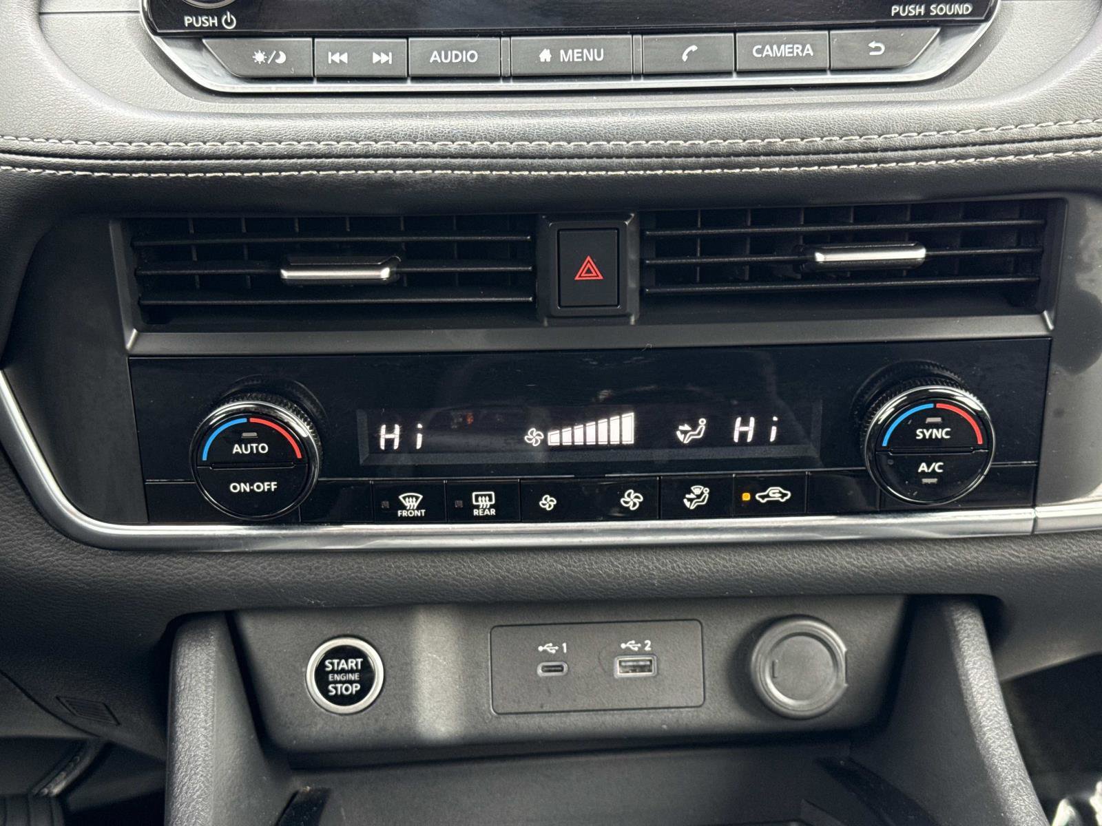 Used 2023 Nissan Rogue SV image 5