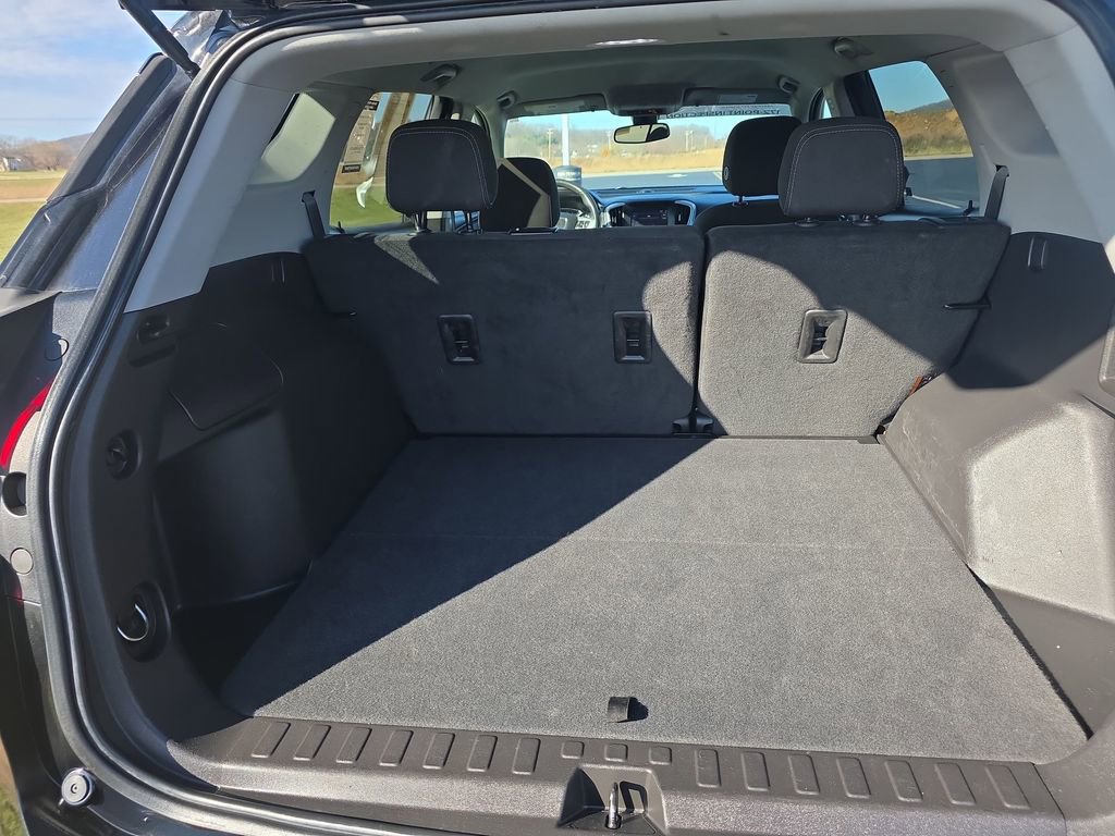 Used 2024 GMC Terrain SLE FWD image 22