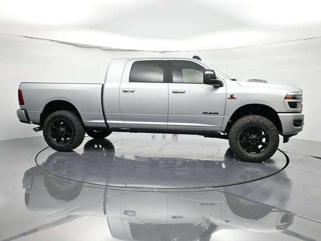 New 2026 RAM 2500 Laramie AWD/4WD image 4